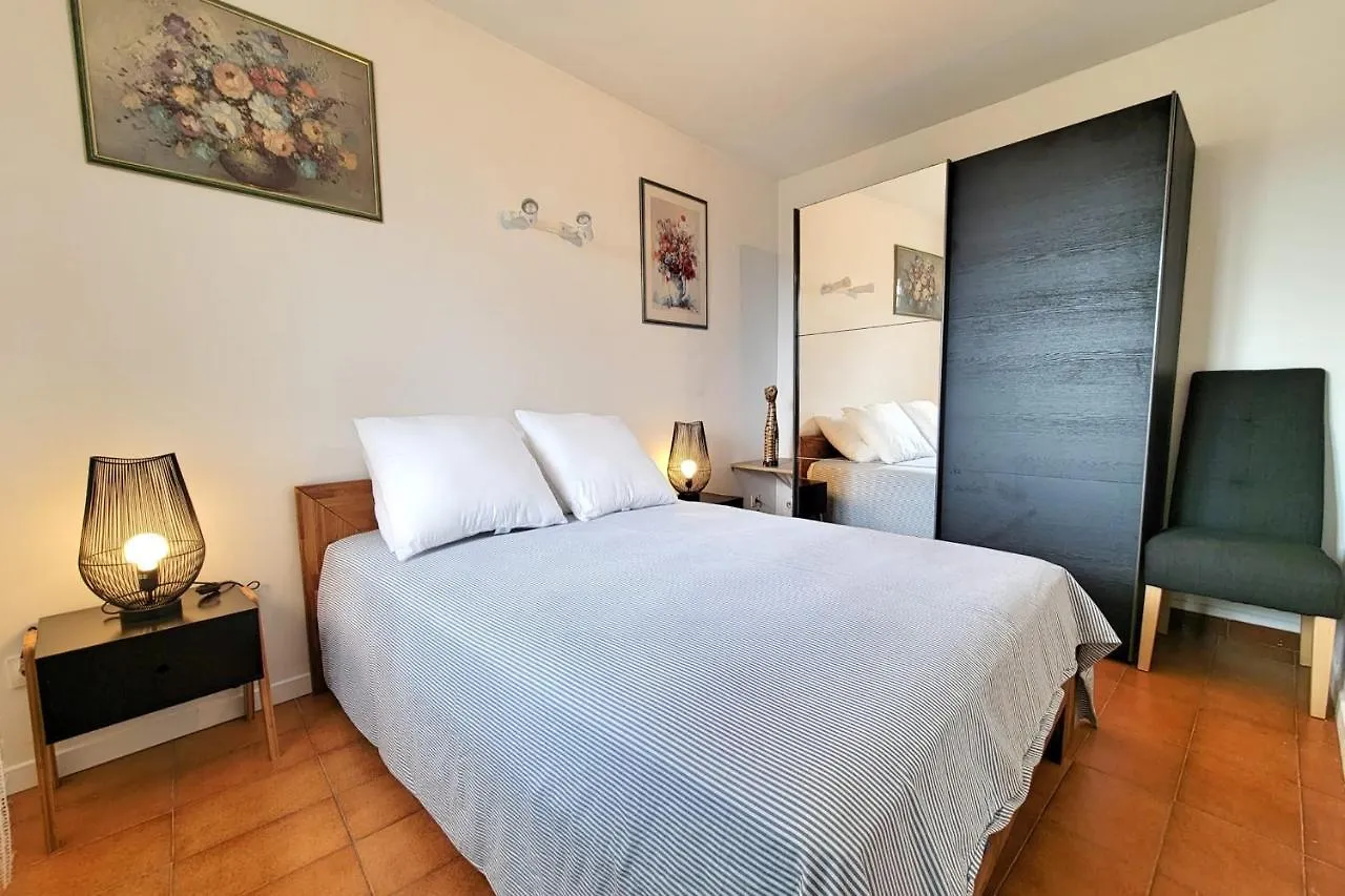 Holiday home Apartment Comfort Terrace Garden Wifi Saint-Cyr-sur-Mer France